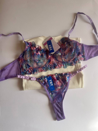 ست شورت و سوتین زنانه بنفش برند TRT سایز 90موجوده